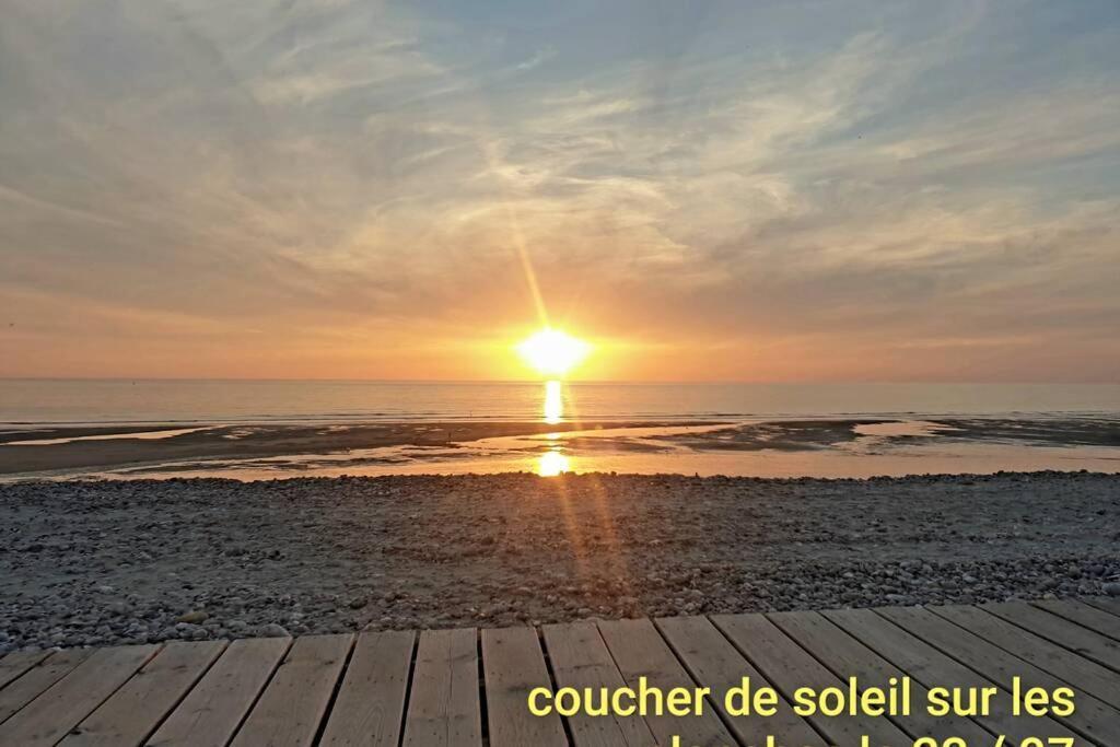 GL 18 gite à 100m de la plage Cayeux-sur-Mer Esterno foto